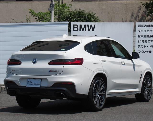 X4M40i