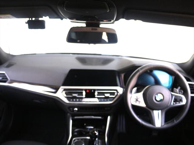 320d xDrive Mスポーツ