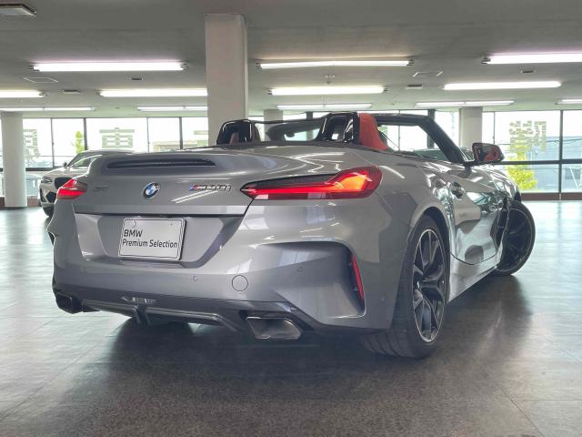 Z4 M40i
