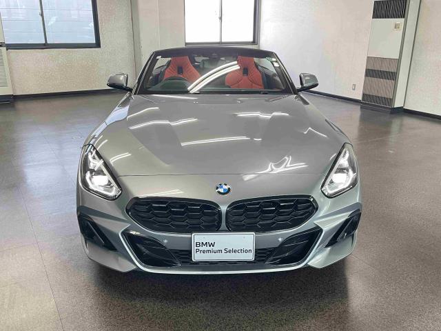 Z4 M40i