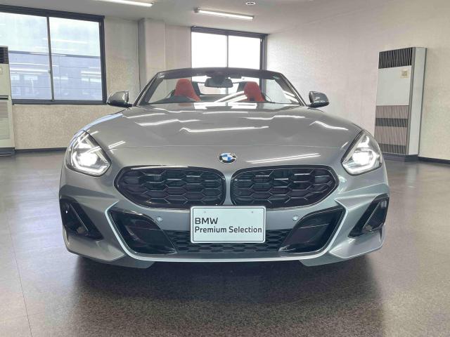 Z4 M40i