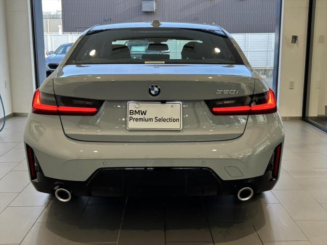 320i Mスポーツ