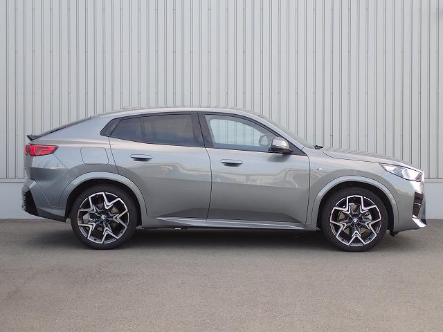 xDrive20i Mスポーツ