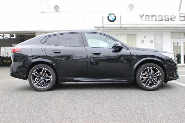 xDrive20i Mスポーツ
