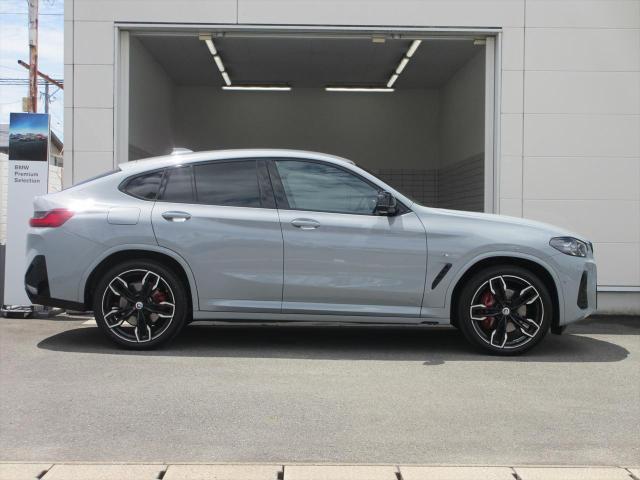 X4 M40i