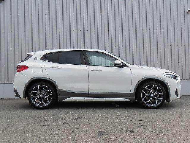 xDrive18d MスポーツX