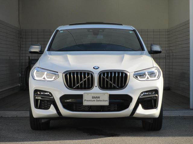 X4 M40i