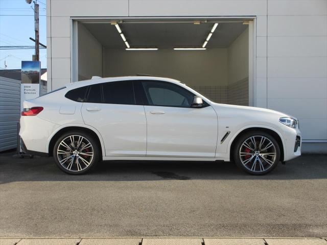 X4 M40i