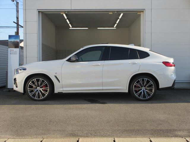 X4 M40i
