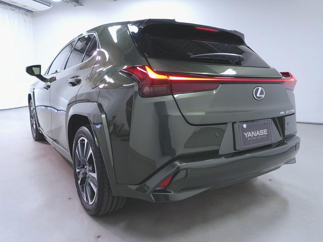 UX250h バージョンL