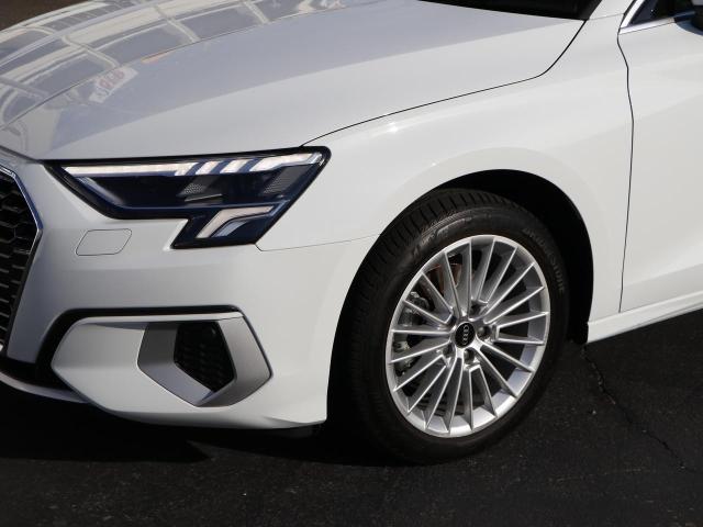 A3 セダン 30 TFSI アドバンス