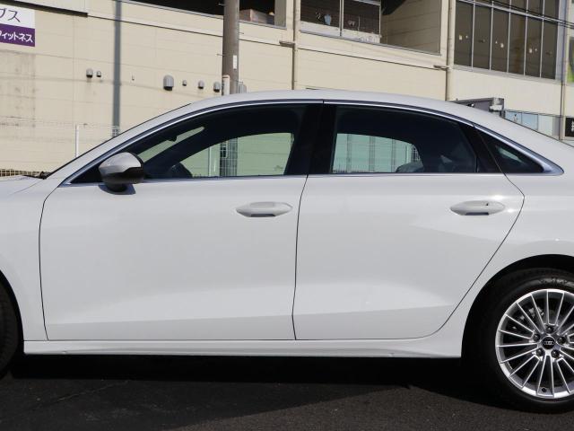 A3 セダン 30 TFSI アドバンス