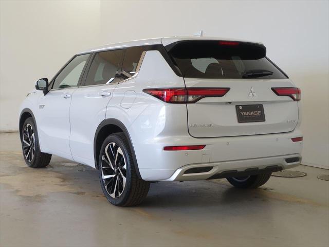 アウトランダーPHEV P