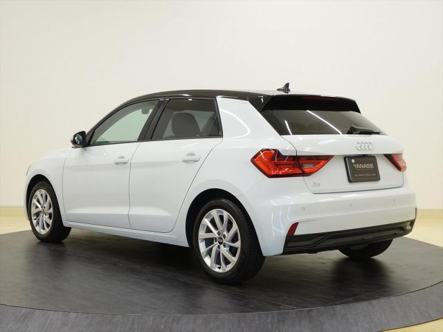 アウディ A1 スポーツバック 25 TFSI アドバンスド コンビニエンス&amp;アシスタンスパッケージ ナビゲーションパッケージ