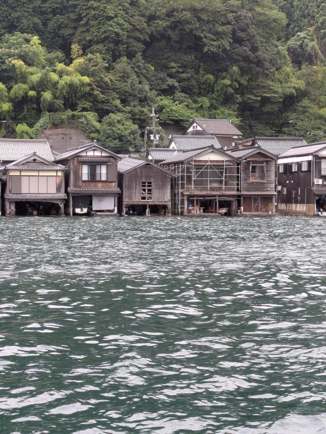【KOBE】足元が海水に浸かります。