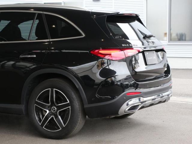 GLC220 d 4MATIC AMGラインパッケージ・AMGレザーエクスクルーシブパッケージ・ドライバーズパッケージ