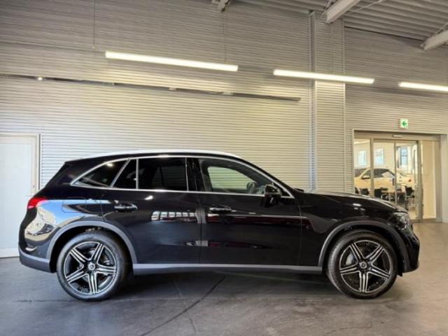 GLC220 d 4MATIC AMGラインパッケージ・AMGレザーエクスクルーシブパッケージ・ドライバーズパッケージ