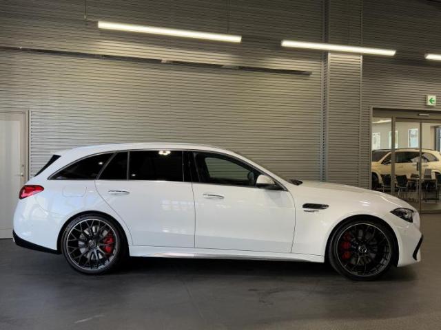 C63S e 4マチック+ AMGパフォーマンスP