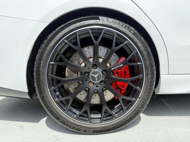 C63S e 4マチック+ AMGパフォーマンスP