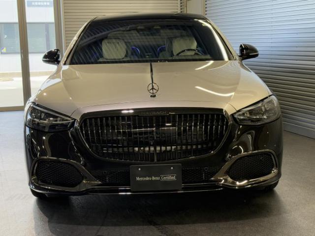 マイバッハ S580 4M ナイトエディション