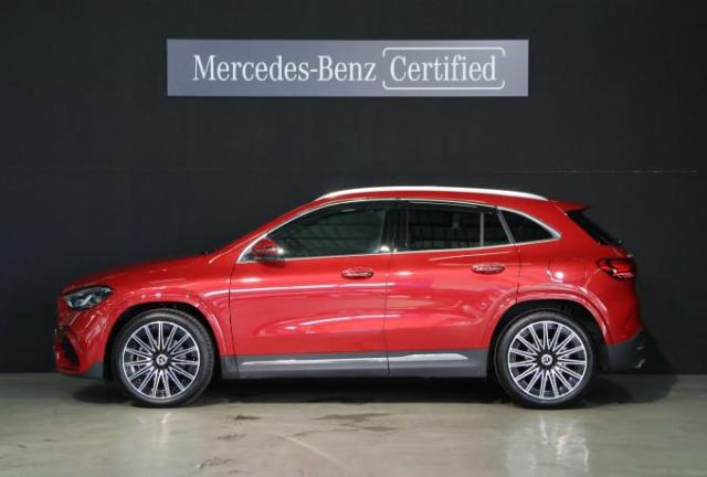 GLA200 d 4MATIC AMGラインパッケージ・AMGレザーエクスクルーシブパッケージ・コンフォートパッケージ