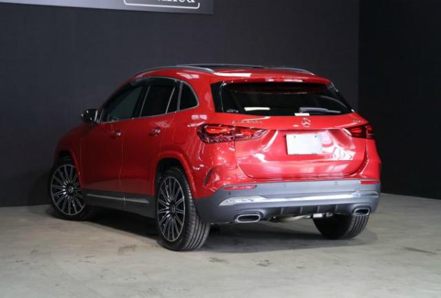 GLA200 d 4MATIC AMGラインパッケージ・AMGレザーエクスクルーシブパッケージ・コンフォートパッケージ